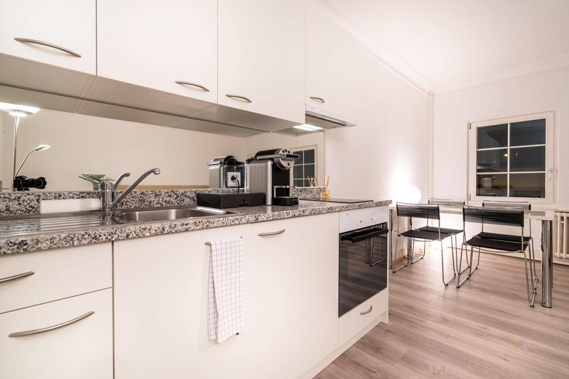 Top City Center Location By Airhome Цуг Экстерьер фото